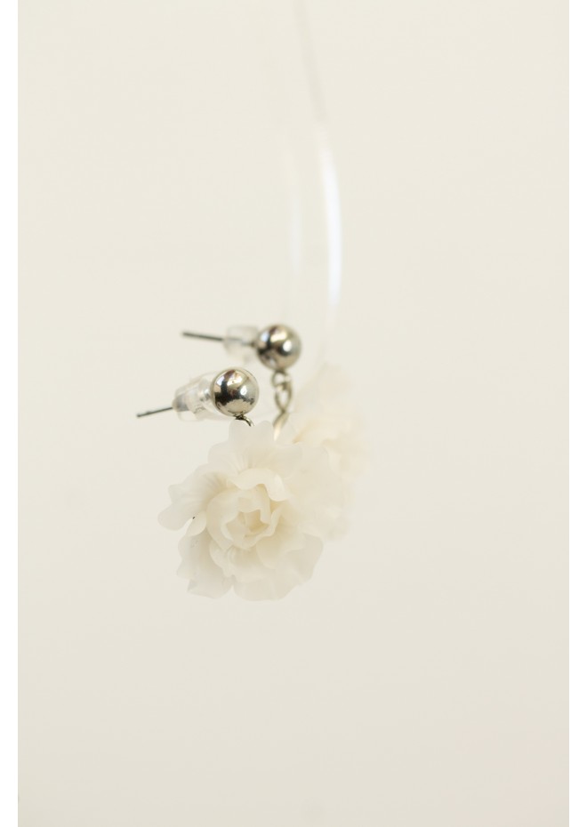 Handmade White Flower Earrings – Lightweight & Delicate