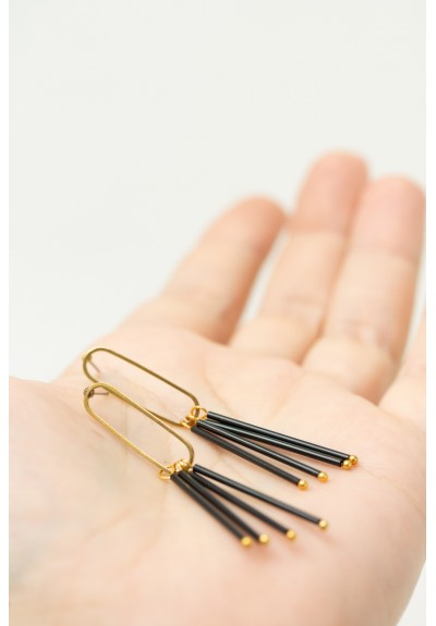 Minimalist Black & Gold Geometric Earrings – Lightweight