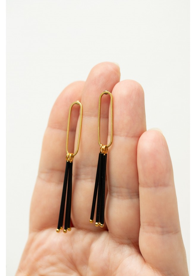 Minimalist Black and Gold Geometric Earrings – Sleek & Elegant