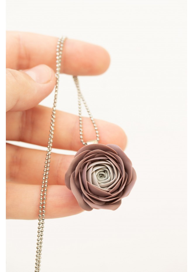 Handmade Ranunculus Flower Necklace – Unique & Stylish