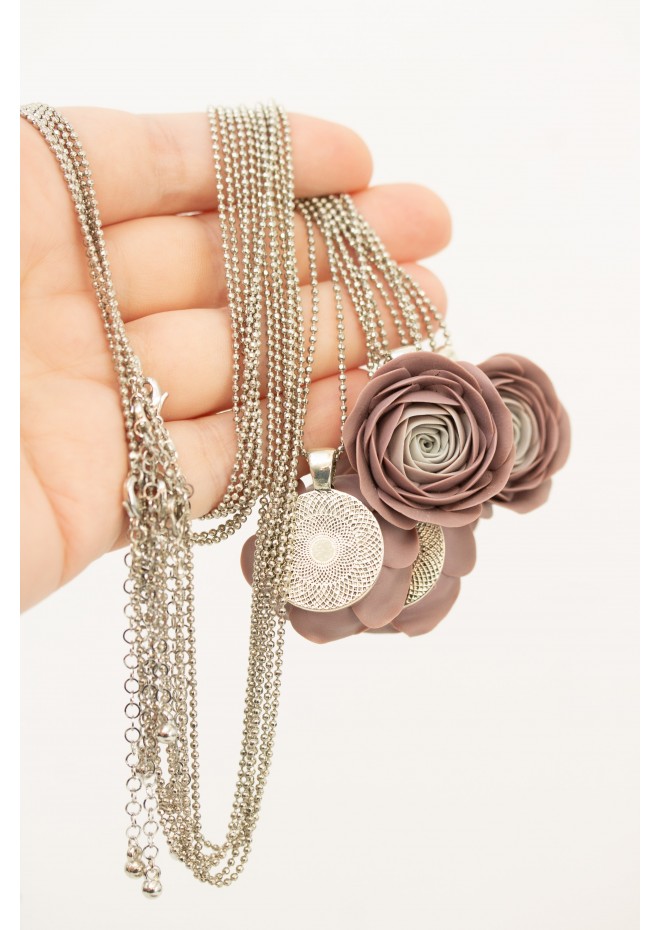 Handmade Ranunculus Flower Necklace – Unique & Stylish