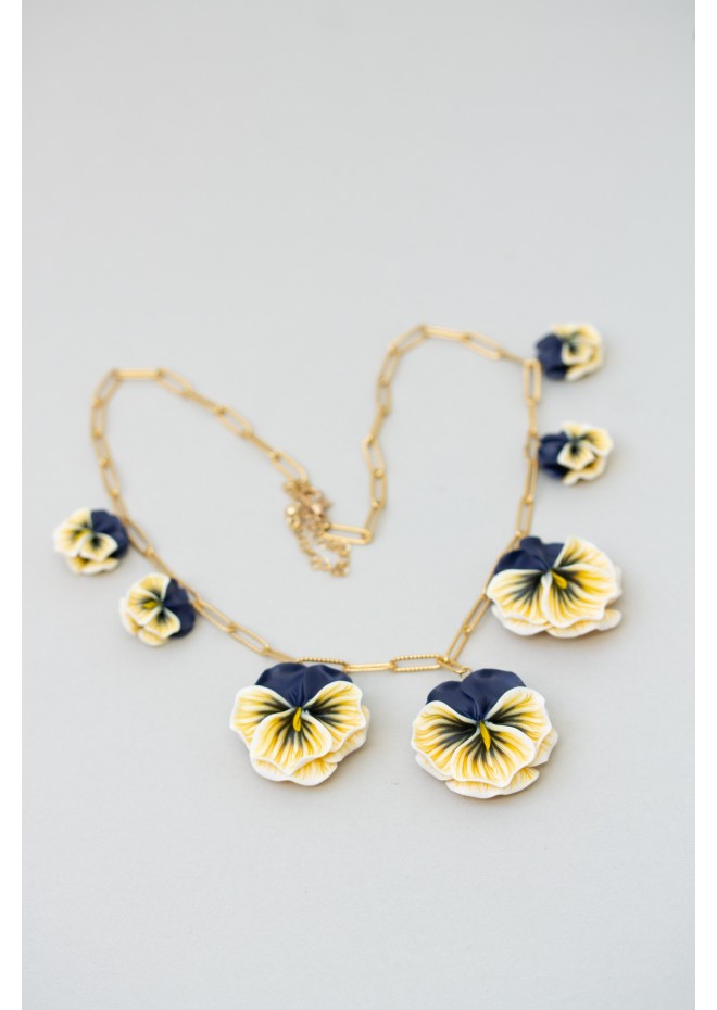 Handmade Pansy Flower Necklace – Elegant & Comfortable