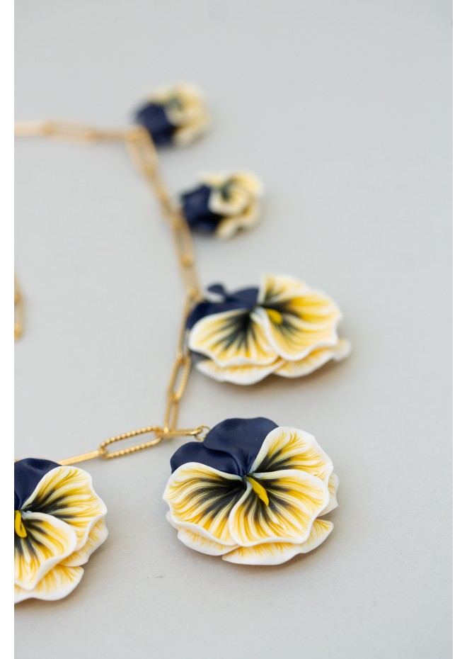 Handmade Pansy Flower Necklace – Elegant & Comfortable