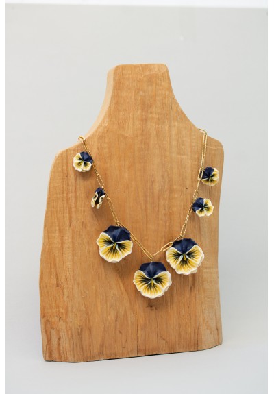 Handmade Pansy Flower Necklace – Lightweight Floral Statement Jewelry