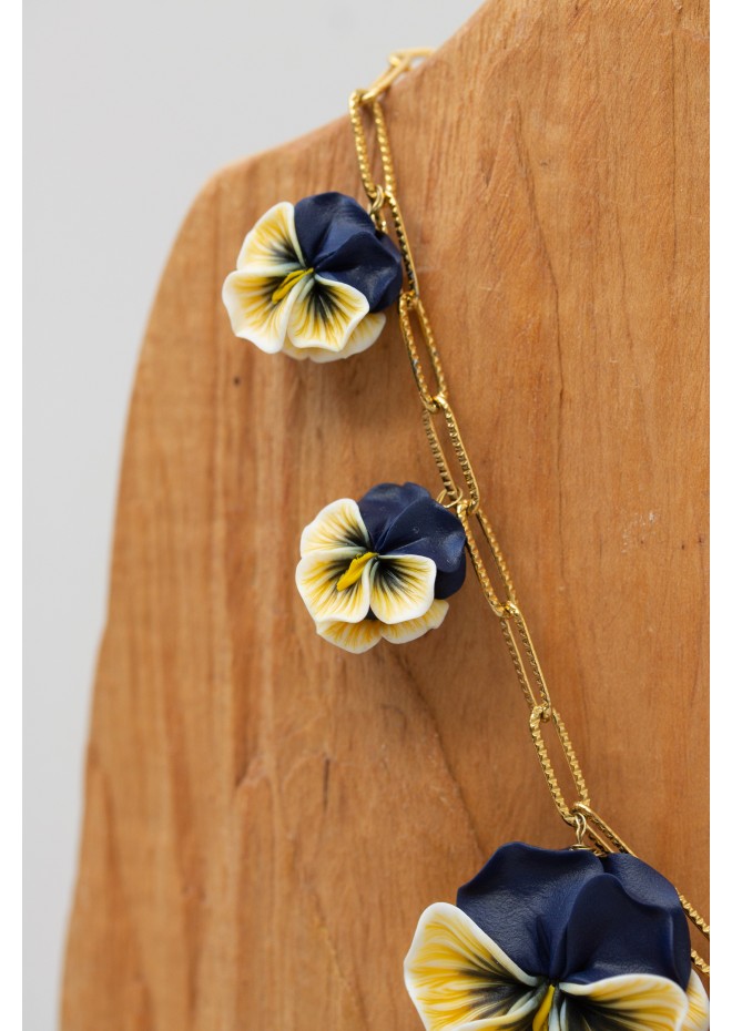 Handmade Pansy Flower Necklace – Elegant & Comfortable