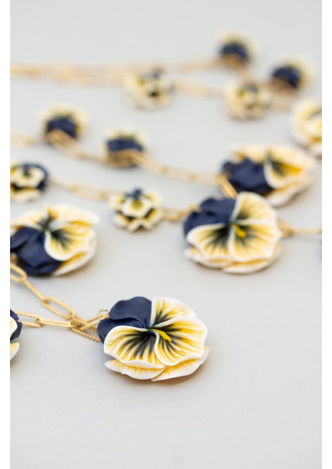 Handmade Pansy Flower Necklace – Elegant & Comfortable