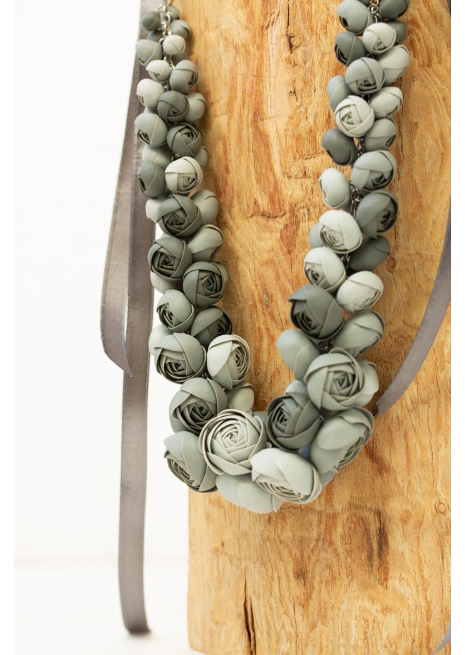 Gray Bloom Necklace