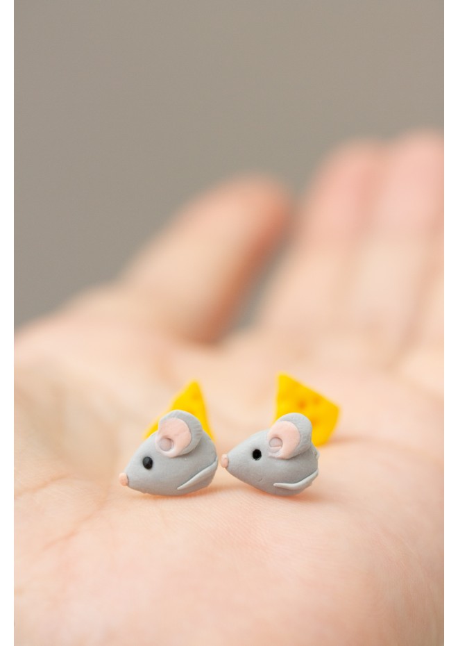 Mouse & Cheese Stud Earrings – Hypoallergenic Polymer Clay Jewelry for Sensitive Ears