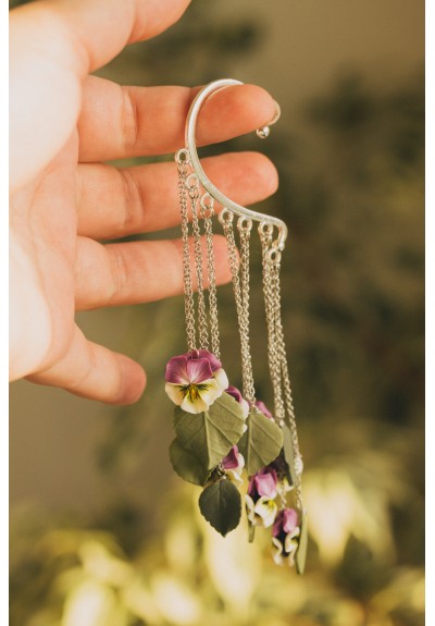 Chic Flower Bud Ear Cuffs: Stylish Non-Pierced Earrings with Delicate Blossoms, Pansy Flowers and Green Leaves